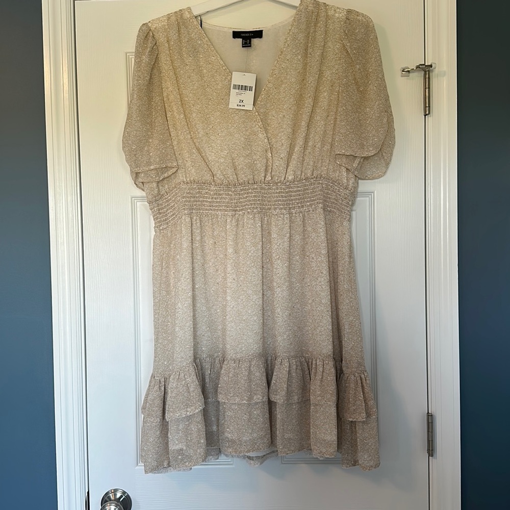 NWT Tan and white floral dress